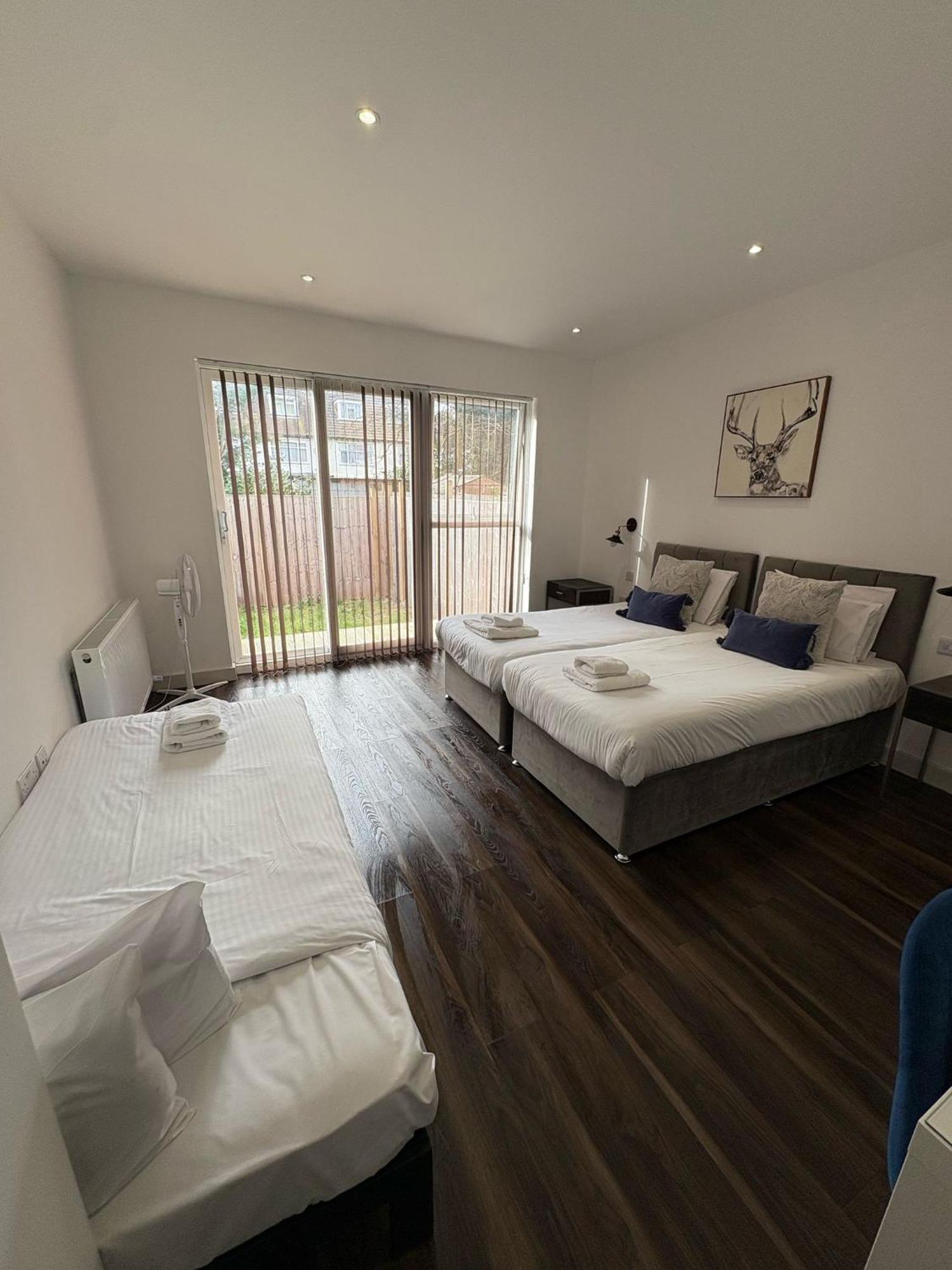 Star London Finchley Road 3-Bed Escape With Garden Lägenhet Exteriör bild